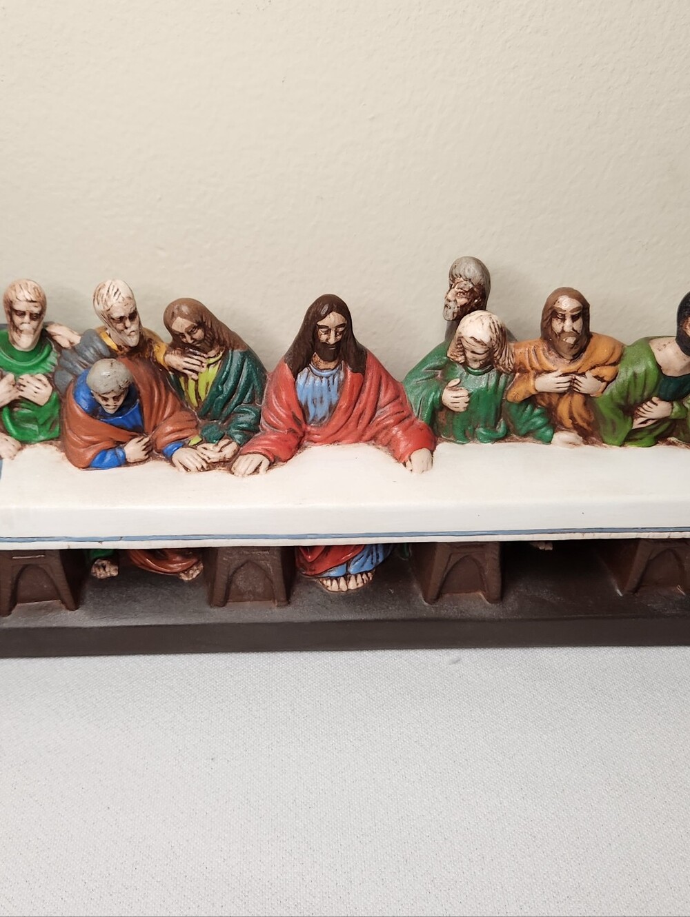 Vintage Hand Painted Ceramic Last Supper 13" Jesus And Desciples Last Supper